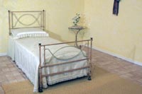Tosca single bed