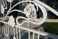 Cancello e parapetto in ferro battuto foto 7